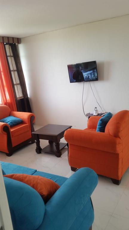 Malia'S New Kgn Apartment Kingston Luaran gambar